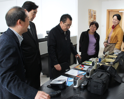 儀器儀表學(xué)會常務(wù)副理事長吳幼華蒞臨彩譜科技